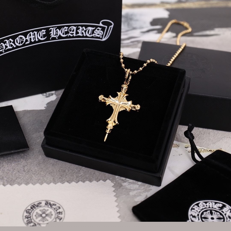 Ch**me He**ts necklaces